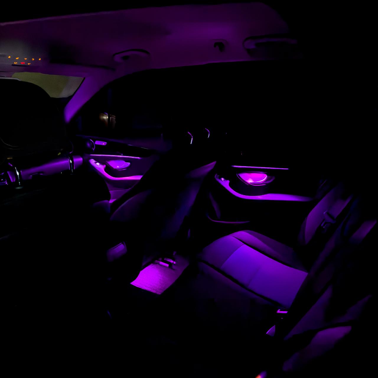 lumini ambientale violet banchetă spate auto